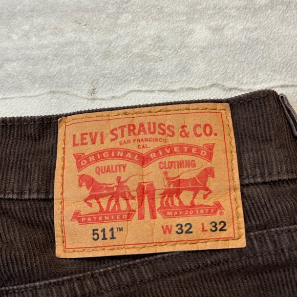 SOLD - Men’s Levi’s 511 Cords Stretchy Fit - Picture 5 of 6